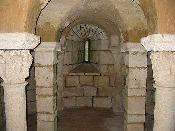 Crypte sous l'église de Richemont