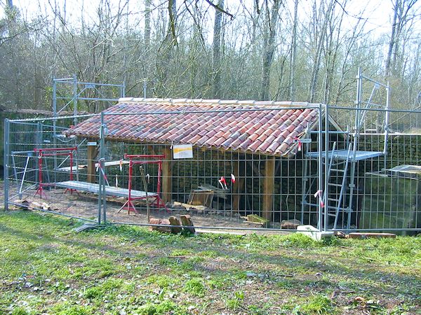 Le lavoir en cours de restauration