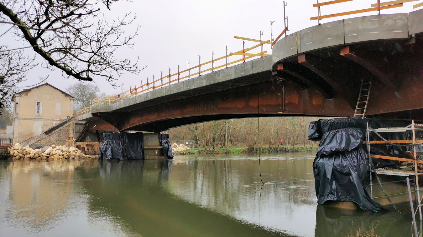 Pont de Chatenay en reconstruction...