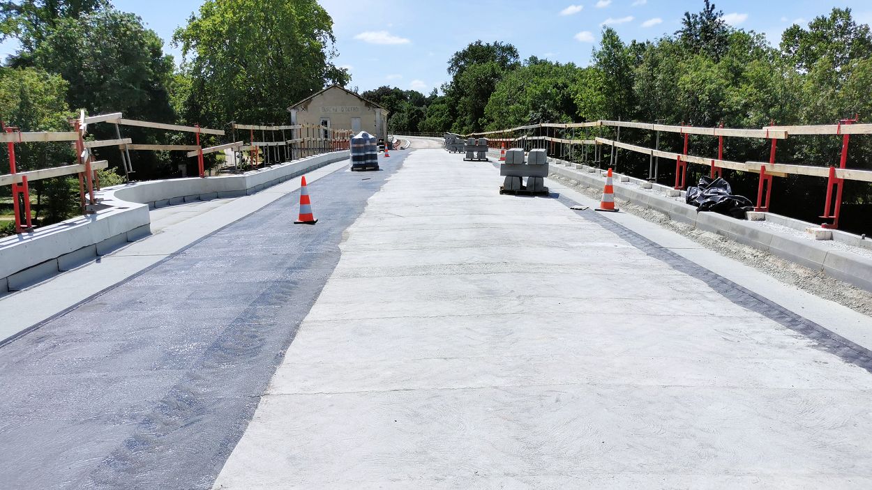 Pont de Chatenay en reconstruction...