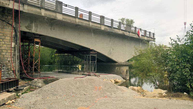Doucement mais surement, le pont disparait... Cot octroi