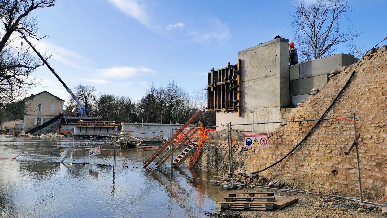 Pont de Chatenay en reconstruction...
