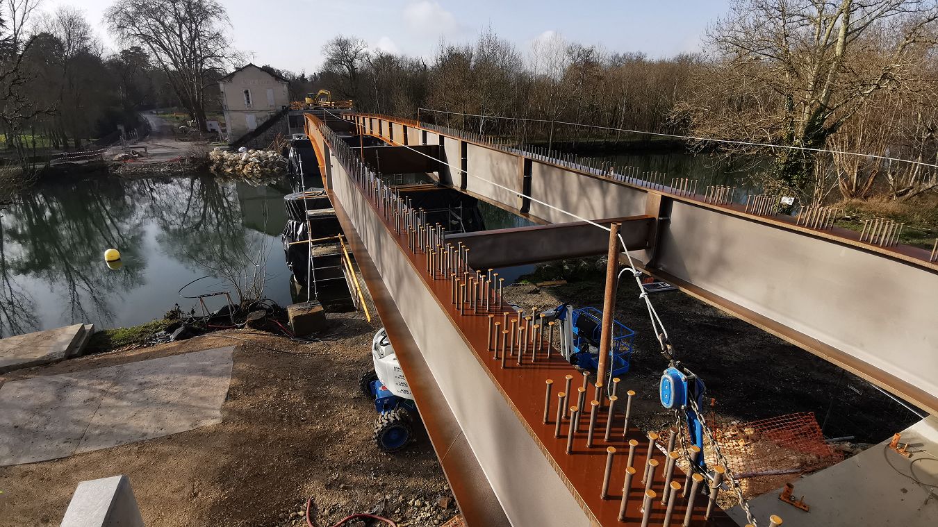 Pont de Chatenay en reconstruction...