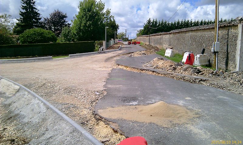 Le rond-point prend forme...